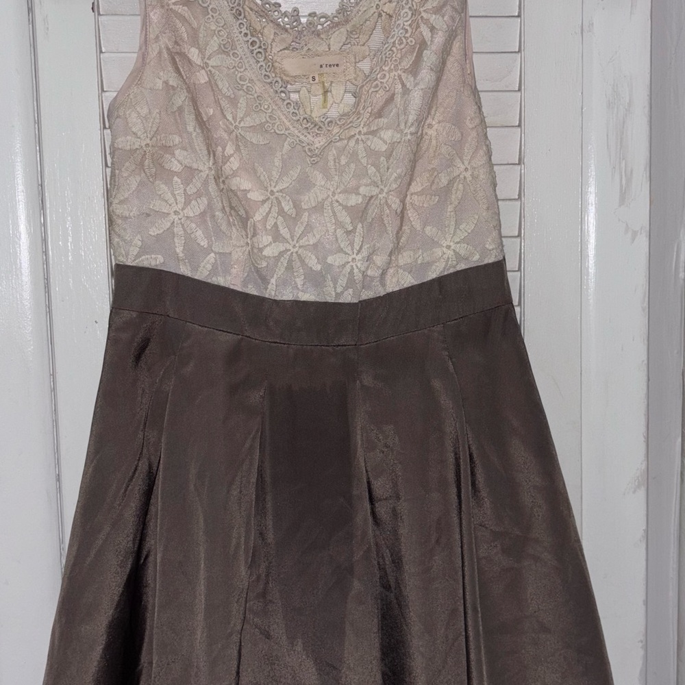 Elegant Cream and Brown dress